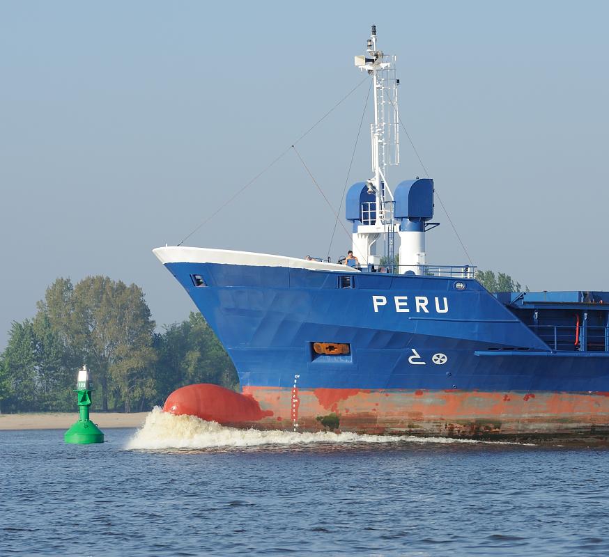 3963 Containerschiff PERU - gruene Fahrwassertonne | Schiffsbilder Hamburger Hafen - Schiffsverkehr Elbe